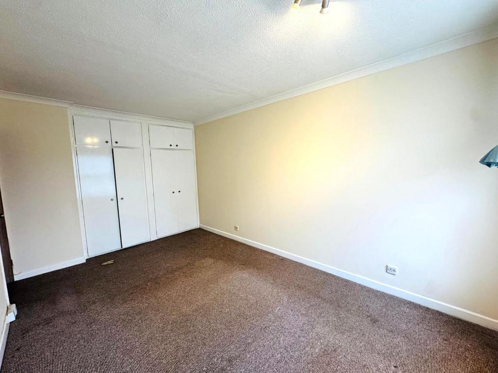 Bedroom 2.2.jpeg