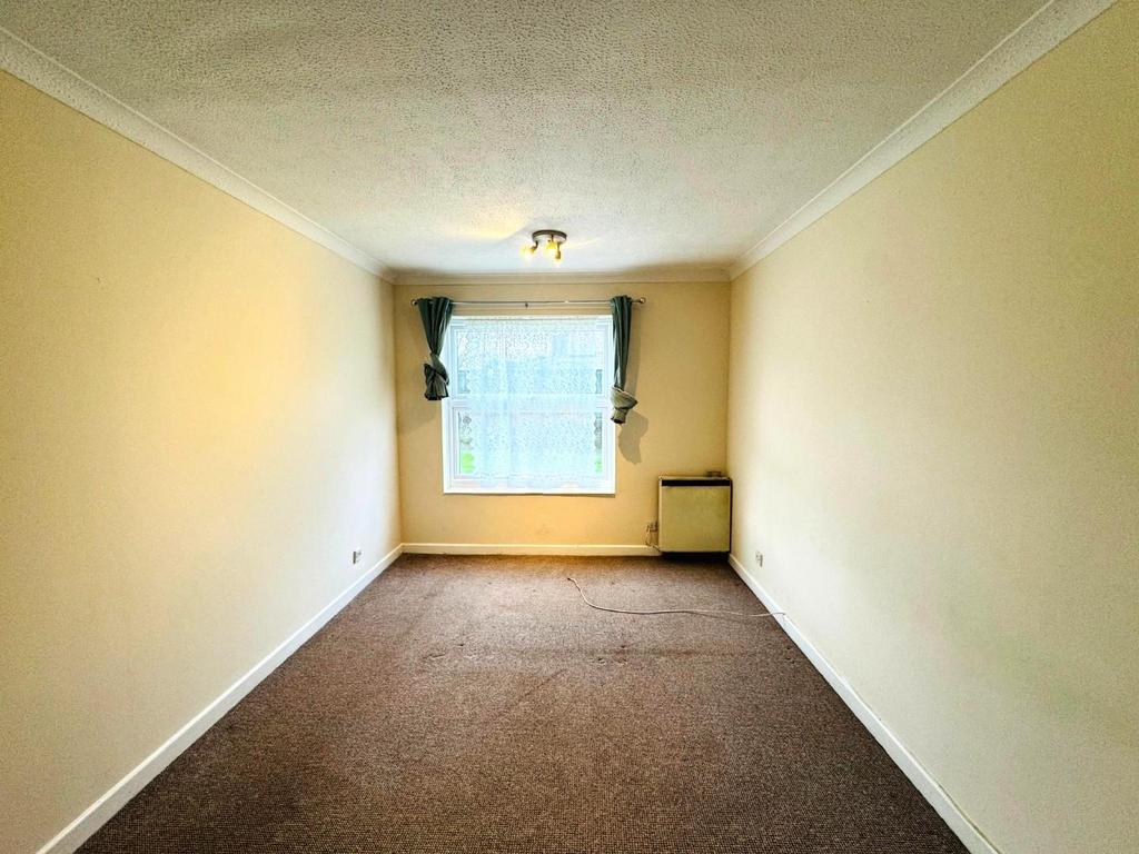 Bedroom 2.jpeg