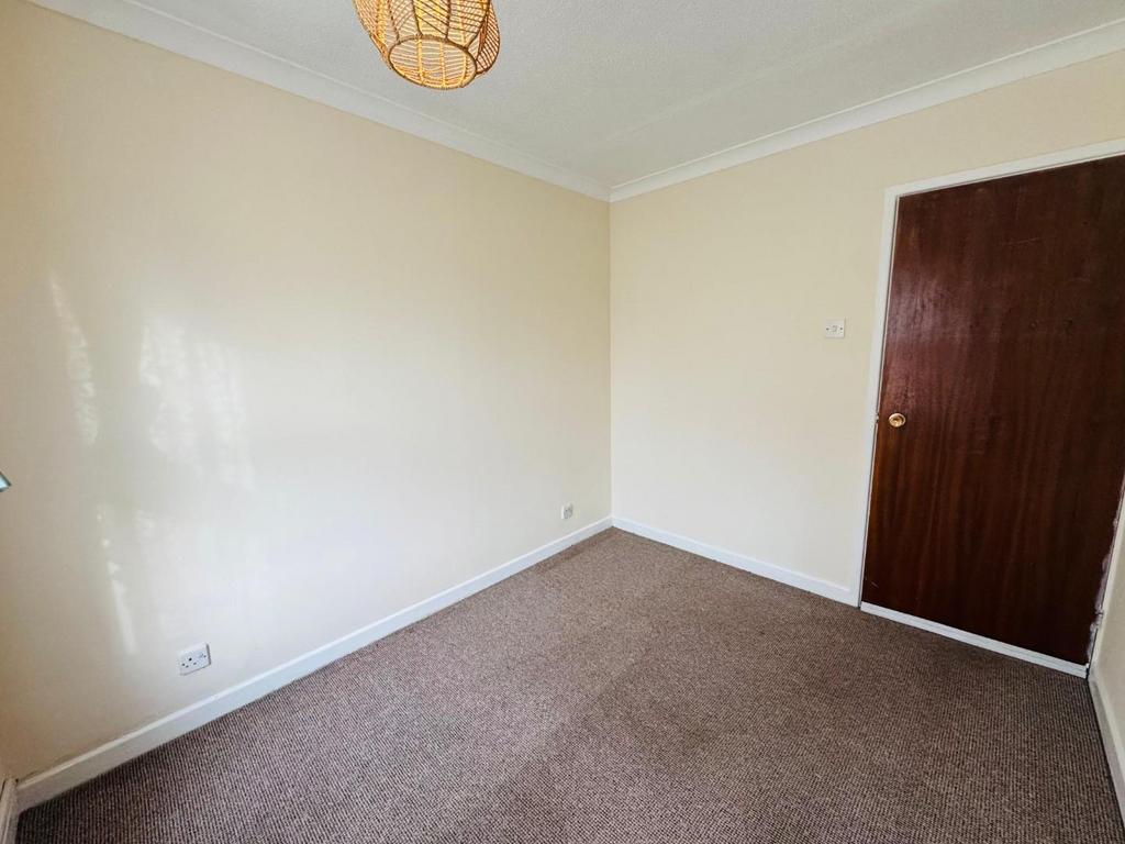 Bedroom 1.jpeg