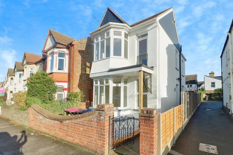 undefined, Southbourne Grove, Westcliff-on-sea, SS0