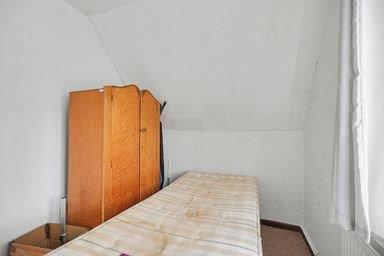 Bedroom 3 2.jpg