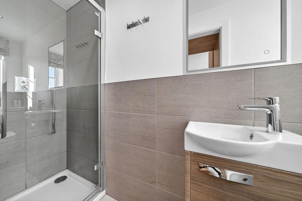 Master En-Suite