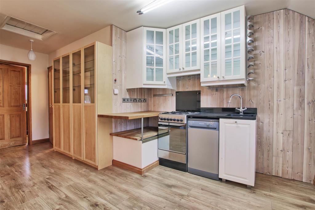 Kitchen close up.jpg
