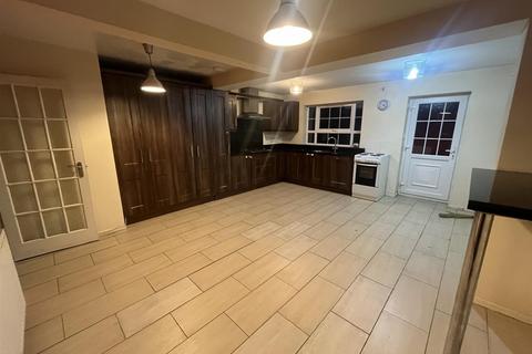 undefined, Thornwood Close, Oldbury, B68