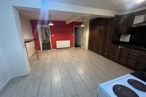 undefined, Thornwood Close, Oldbury, B68
