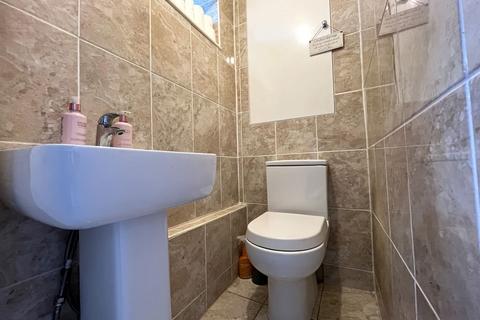 4 bedroom semi-detached house for sale, Ivy House Road, Birmingham B38