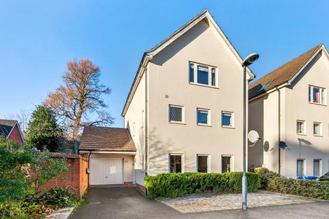 undefined, Bracknell RG12