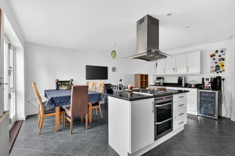 undefined, Bracknell RG12