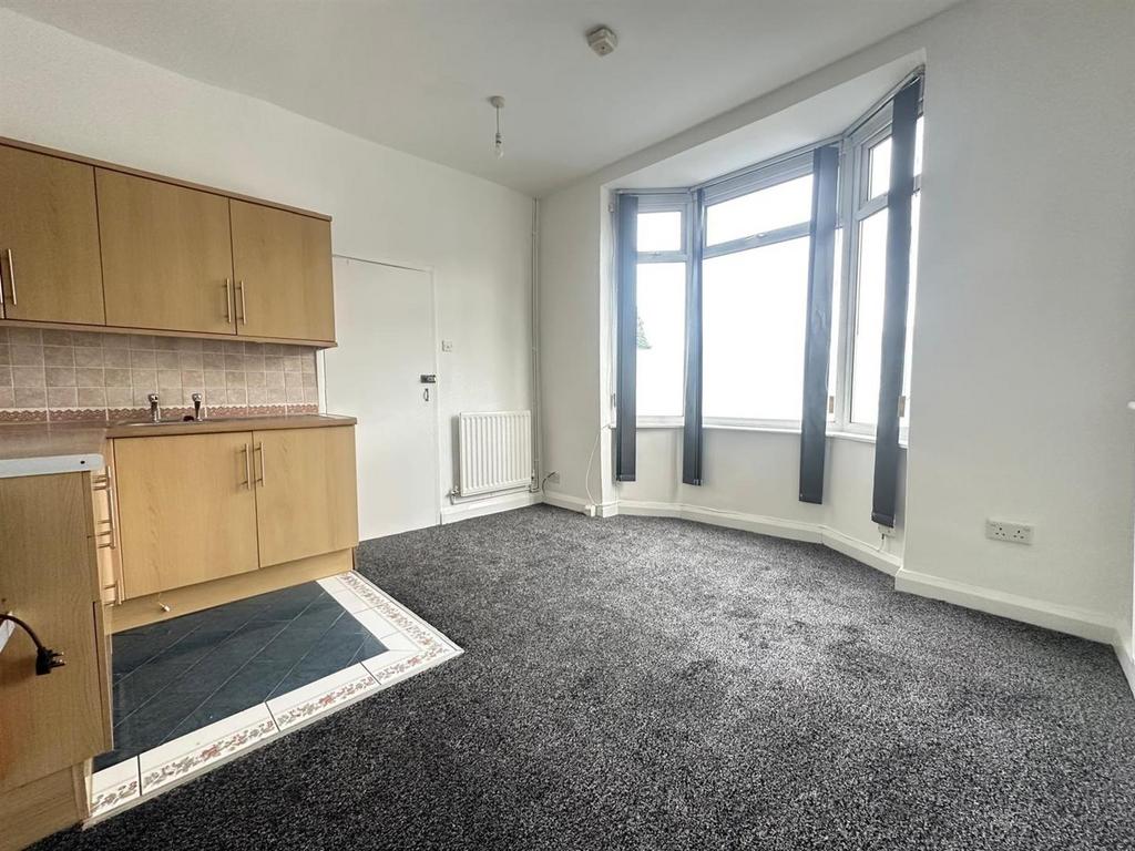 Whats App Image 2025-12-05 at 1.27.45 PM (12).jpeg