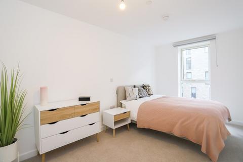 2 bedroom apartment to rent, Clippers Quay Salford M50