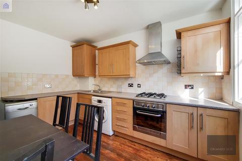 1 bedroom apartment to rent, Thirsk Road, Battersea