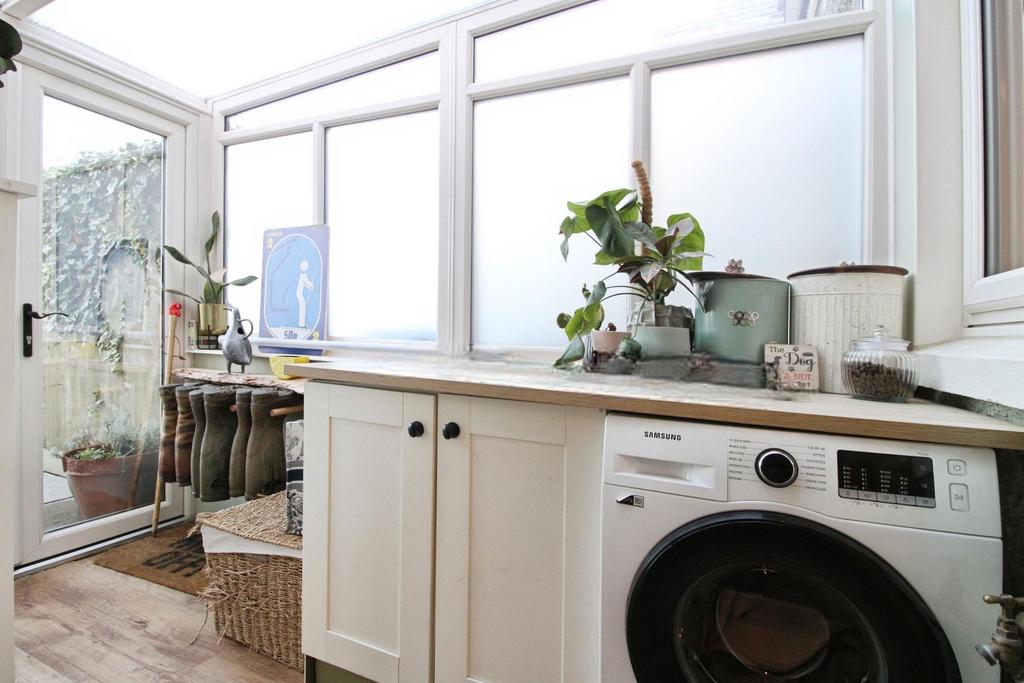 Lobby - Utility Room