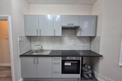 1 bedroom apartment to rent, Antill Road, London, N15
