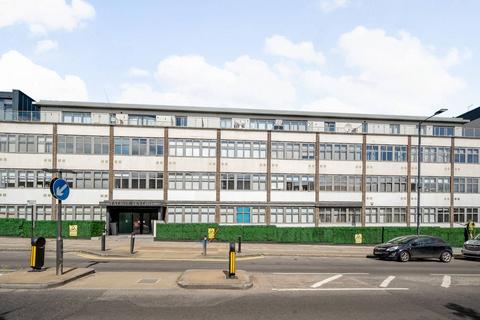 Studio to rent, Talbot Skyline, Harrow, HA2