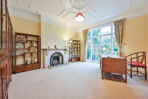 6 bedroom semi-detached house to rent, Hollingbourne Road, Herne Hill, London, SE24