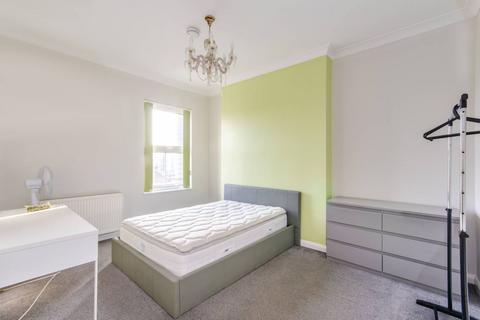 Salusbury Road, Queen's Park, London, NW6