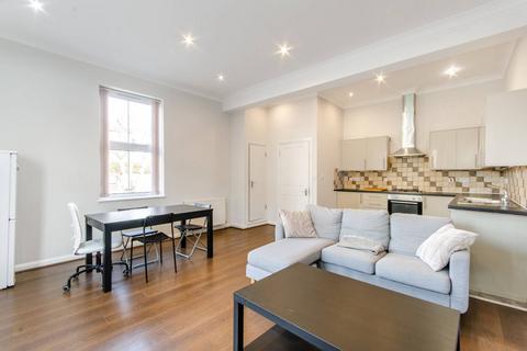 3 bedroom flat to rent, Salusbury Road, Queen's Park, London, NW6