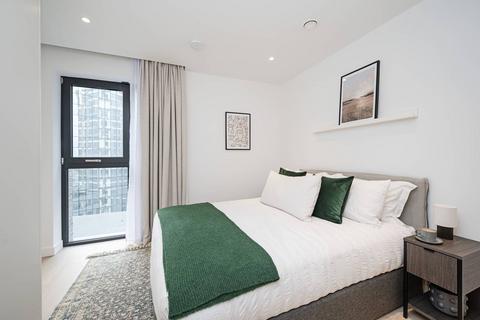 undefined, Alma, New Drum Street, Aldgate, London, E1