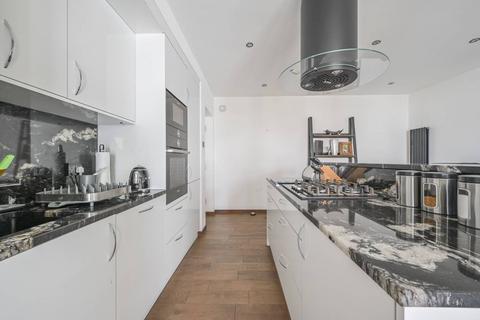 3 bedroom flat for sale, Hutchings Wharf, Canary Wharf, London, E14