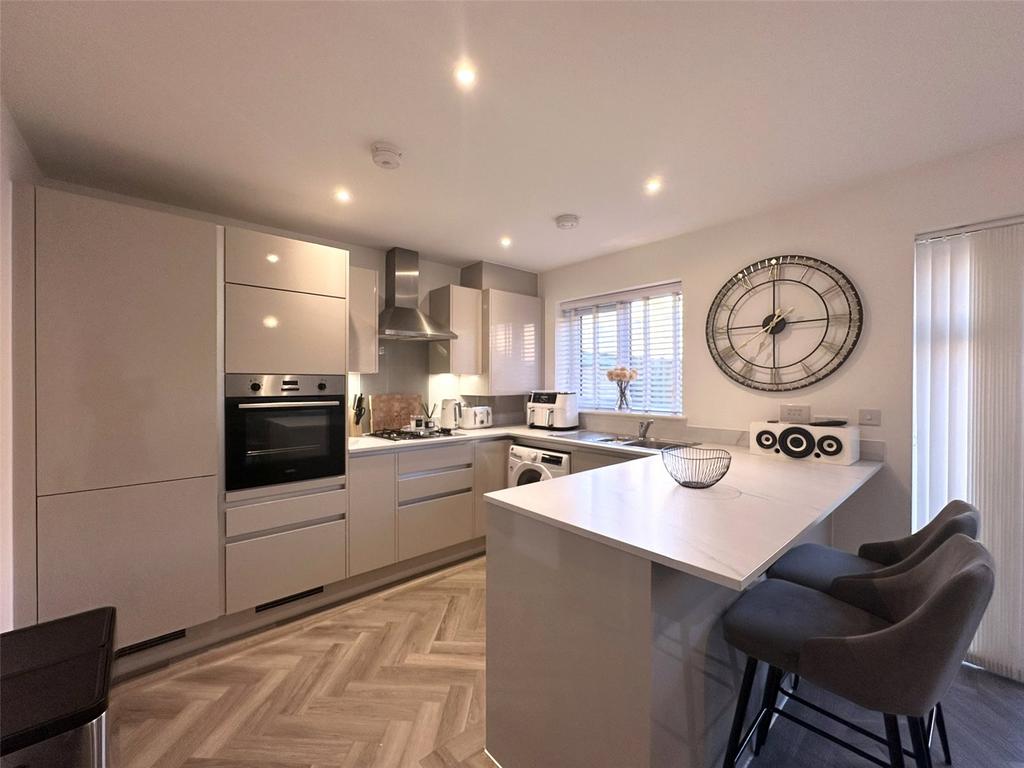 Kitchen/Dining