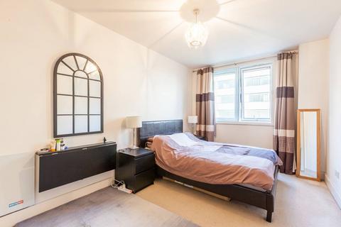 undefined, Commercial Road, Aldgate, London, E1