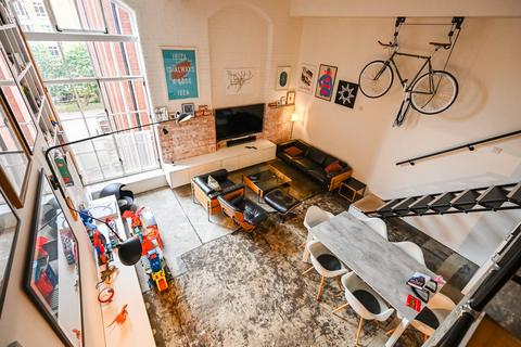undefined, Fairfield Road, London E3