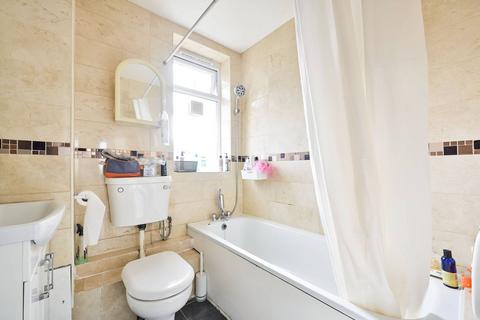 1 bedroom flat to rent, Fulham Court, Parsons Green, London, SW6