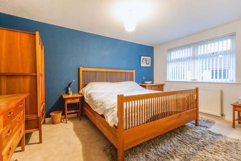undefined, 48 Seedfield, Staveley