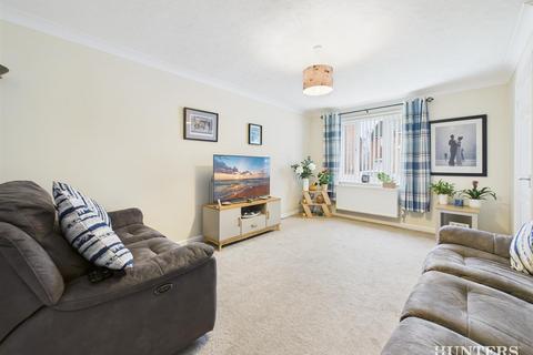 3 bedroom semi-detached house for sale, Meadow Rise, Consett