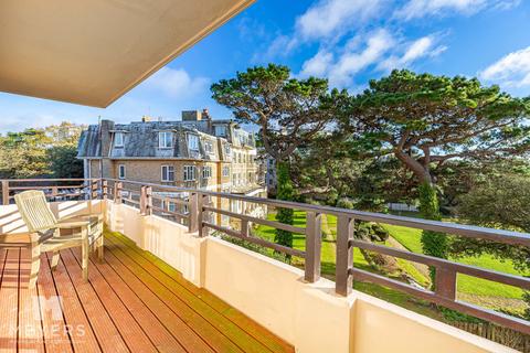 3 bedroom apartment to rent, Manor Road, Bournemouth, BH1 3