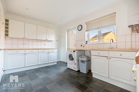 2 bedroom terraced house to rent, Tytherley Green, Bournemouth, BH8 0