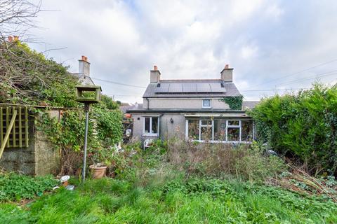 undefined, Gwalchmai, Isle of Anglesey, LL65