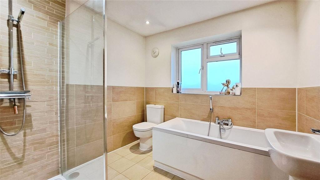 Bathroom/Shower/Wc