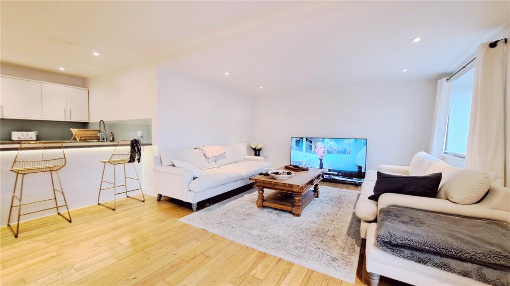 Living Room/Kitchen