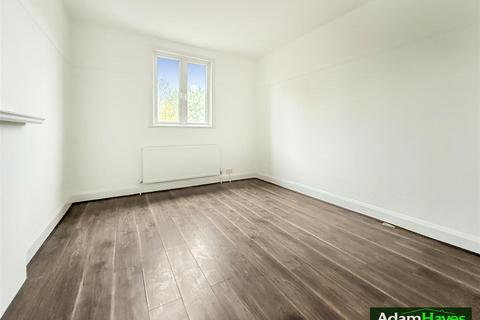 undefined, Sussex Ring, London N12