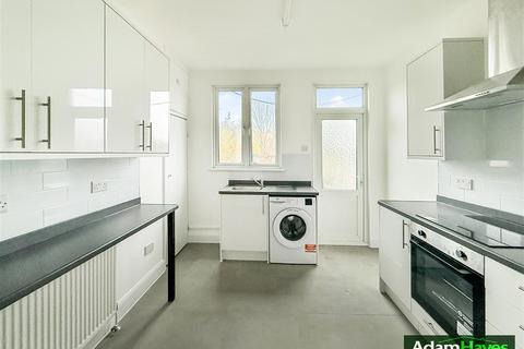 undefined, Sussex Ring, London N12