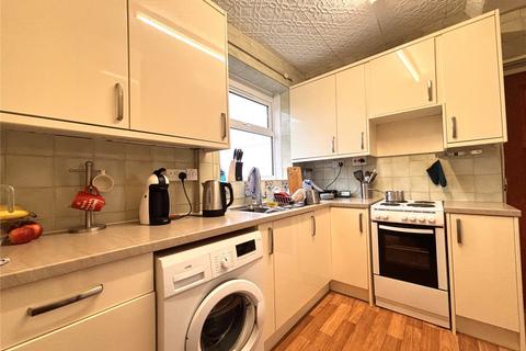 2 bedroom semi-detached house to rent, Cavendish Road, Greater Manchester OL11
