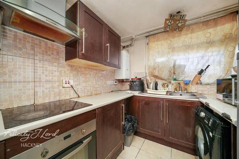 3 bedroom flat for sale, Gilpin Road, London E5