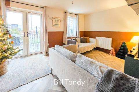3 bedroom semi-detached house for sale, Enots Close, Lichfield, WS13