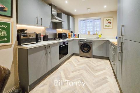3 bedroom semi-detached house for sale, Enots Close, Lichfield, WS13