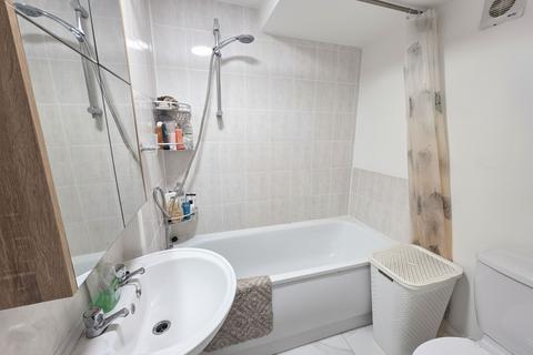 undefined, Avon Square, Hemel Hempstead, HP2