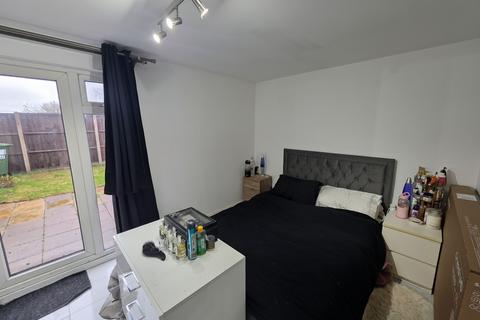 undefined, Avon Square, Hemel Hempstead, HP2