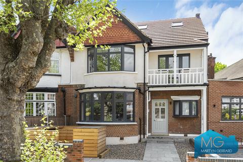 undefined, Broomfield Lane, London, N13