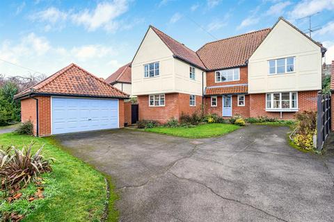 Tenterfields, Newport CB11