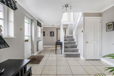 5 bedroom detached house for sale, Tenterfields, Newport CB11
