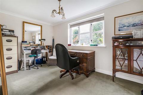 5 bedroom detached house for sale, Tenterfields, Newport CB11