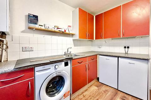 2 bedroom maisonette to rent, Napier Street, Newcastle upon Tyne, NE2