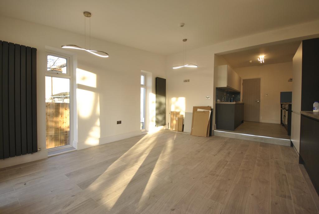 Kitchen/Lounge
