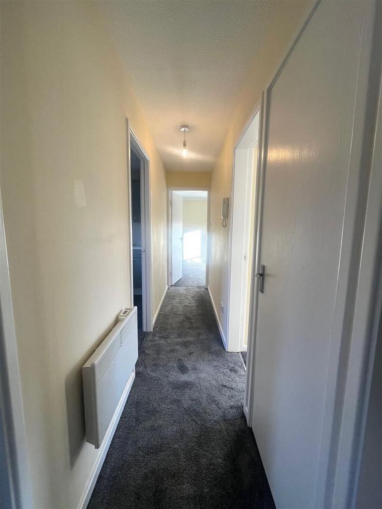 Hallway.jpg