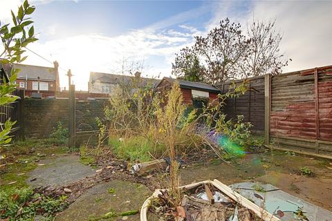 4 bedroom end of terrace house for sale, Raynton Road, Enfield, EN3